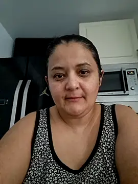 Snapshot of sarahhh1987 chatting on 7, 2, 2026 sarahhh1987 online show from 7, 2, 2026