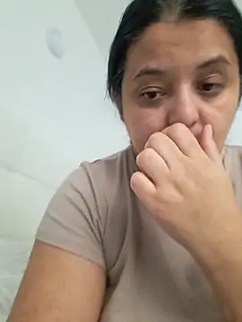 Snapshot of sarahhh1987 chatting on 23, 2, 2026 sarahhh1987 online show from 23, 2, 2026