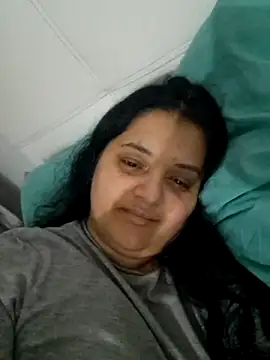 Snapshot of sarahhh1987 chatting on 25, 2, 2026 sarahhh1987 online show from 25, 2, 2026