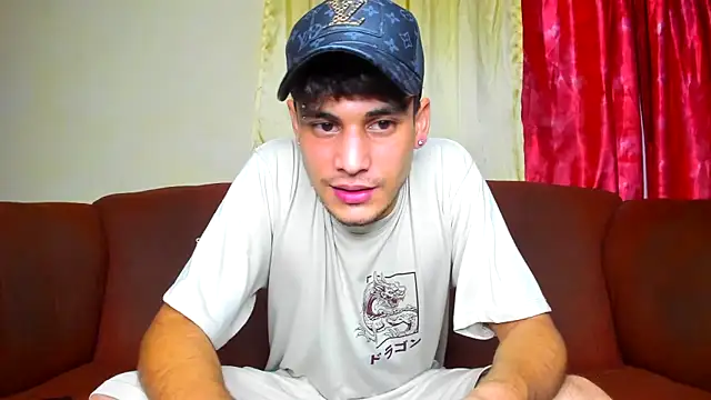 Snapshot of guy_master chatting on 4, 5, 2026 guy master online show from 4, 5, 2026