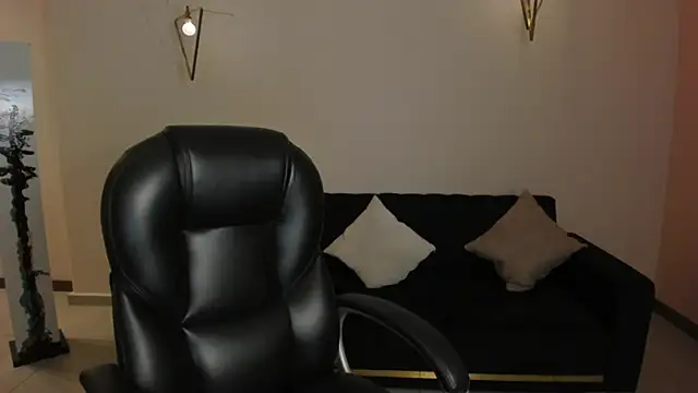 AliceHarper  online show from 1, 4, 2026