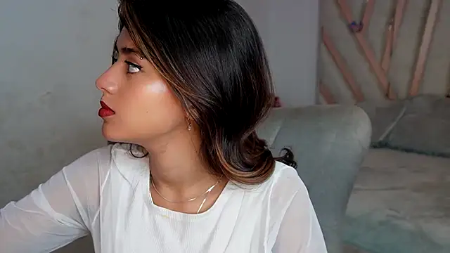 Rebecca 055 online show from 4, 3, 2026