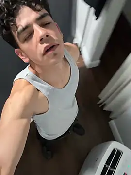 MrDareLover online show from 18, 3, 2025