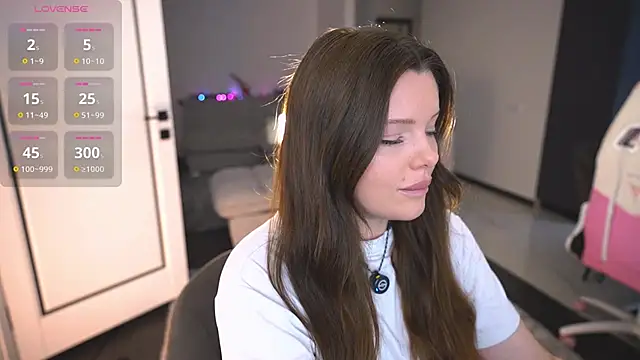 Snapshot of Your_Sweet_Julia chatting on 10, 4, 2026 Your Sweet Julia online show from 10, 4, 2026