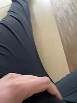 Snapshot of bigschlong290 chatting on 25, 9, 2025 bigschlong290 online show from 25, 9, 2025