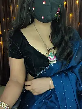 Snapshot of Tanvi-patil chatting on 19, 3, 2025 Tanvi-patil online show from 19, 3, 2025