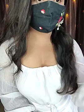 Snapshot of Tanvi-patil chatting on 23, 3, 2025 Tanvi-patil online show from 23, 3, 2025