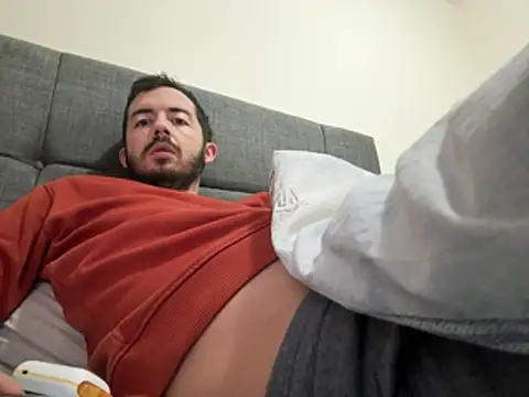 laynufff online show from 8, 3, 2026