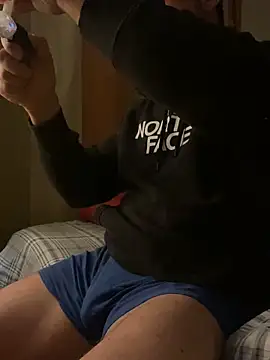 Snapshot of FumesClouds chatting on 23, 12, 2024 FumesClouds online show from 23, 12, 2024