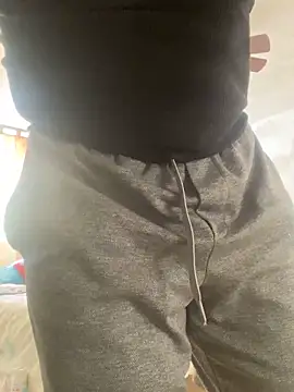 Snapshot of FumesClouds chatting on 13, 1, 2025 FumesClouds online show from 13, 1, 2025