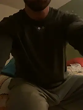 Snapshot of FumesClouds chatting on 1, 2, 2025 FumesClouds online show from 1, 2, 2025