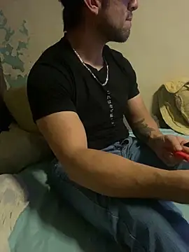 Snapshot of FumesClouds chatting on 26, 10, 2025 FumesClouds online show from 26, 10, 2025