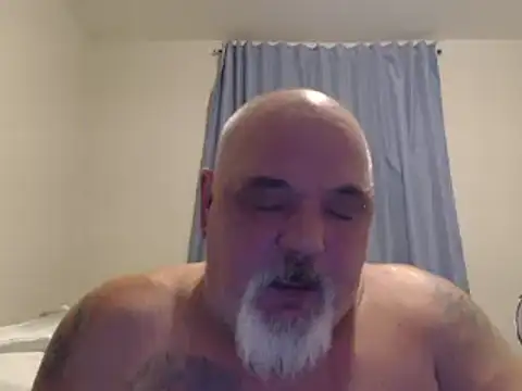 Snapshot of Newfiesausage1972 chatting on 12, 1, 2025 Newfiesausage1972 online show from 12, 1, 2025
