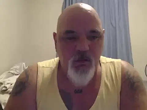 Snapshot of Newfiesausage1972 chatting on 16, 1, 2025 Newfiesausage1972 online show from 16, 1, 2025