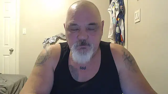 Snapshot of Newfiesausage1972 chatting on 15, 2, 2025 Newfiesausage1972 online show from 15, 2, 2025