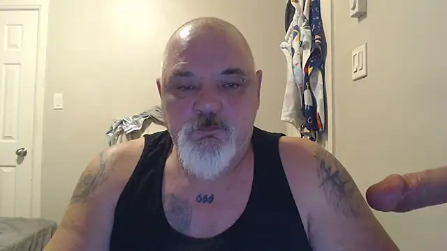 Snapshot of Newfiesausage1972 chatting on 15, 2, 2025 Newfiesausage1972 online show from 15, 2, 2025