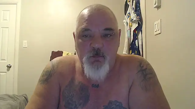 Snapshot of Newfiesausage1972 chatting on 12, 3, 2025 Newfiesausage1972 online show from 12, 3, 2025