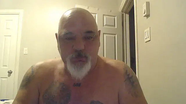 Snapshot of Newfiesausage1972 chatting on 23, 3, 2025 Newfiesausage1972 online show from 23, 3, 2025