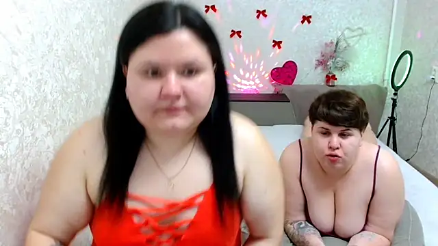BeckyAndHellen online show from 26, 1, 2025