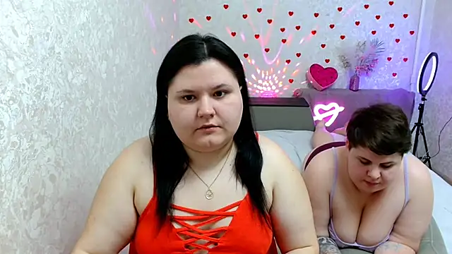 BeckyAndHellen online show from 26, 2, 2025