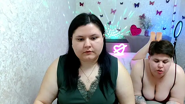 BeckyAndHellen online show from 21, 3, 2025