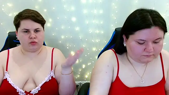 Snapshot of BeckyAndHellen chatting on 26, 3, 2026 BeckyAndHellen online show from 26, 3, 2026