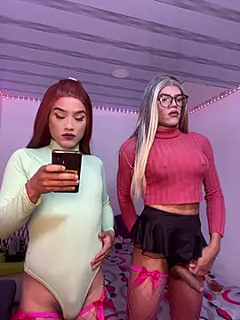 Snapshot of big_girl21cm chatting on 2, 12, 2025 big girl21cm online show from 2, 12, 2025