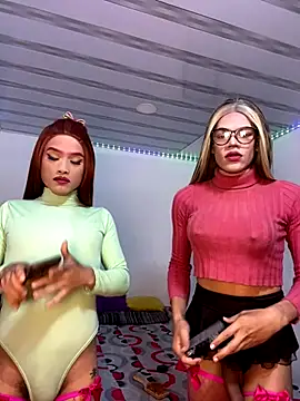 Snapshot of big_girl21cm chatting on 21, 12, 2025 big girl21cm online show from 21, 12, 2025