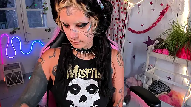 lady sontse  online show from 13, 5, 2026