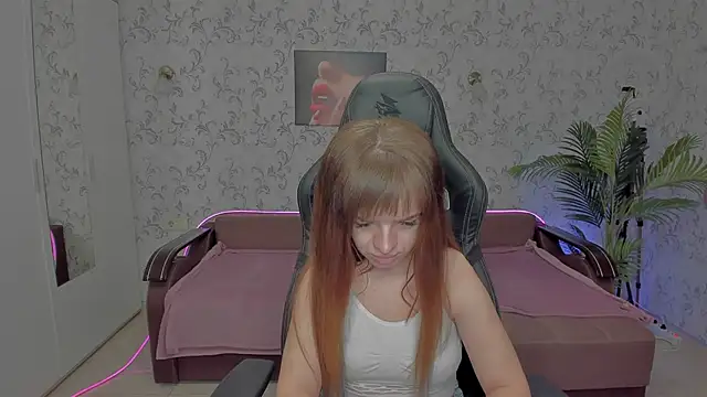 Snapshot of Eva_Rosec chatting on 12, 12, 2024 Eva Rosec online show from 12, 12, 2024