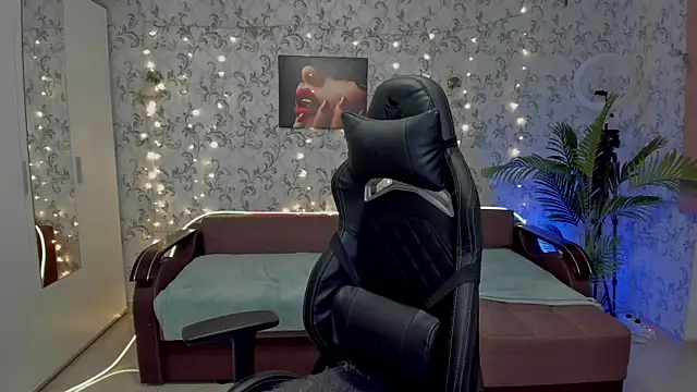 Snapshot of Eva_Rosec chatting on 25, 12, 2024 Eva Rosec online show from 25, 12, 2024