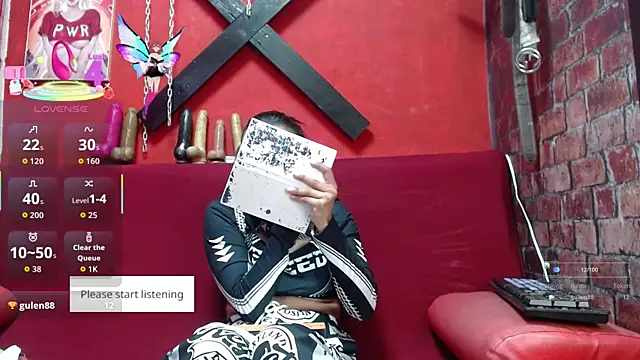 Yaumiko online show from 12, 9, 2025