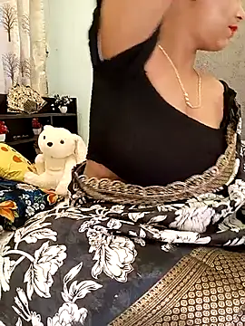 Snapshot of Divya_girl chatting on 13, 9, 2025 Divya girl online show from 13, 9, 2025