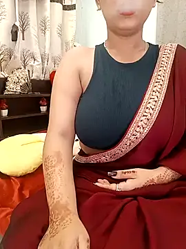 Snapshot of Divya_girl chatting on 13, 10, 2025 Divya girl online show from 13, 10, 2025