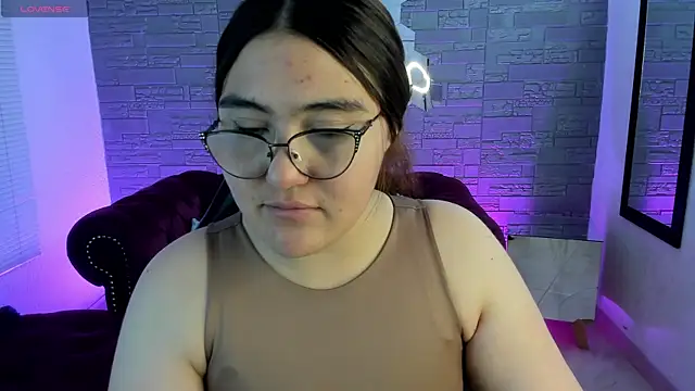 conniejames m online show from 4, 11, 2025