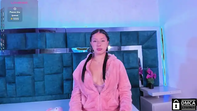 Venus velez  online show from 15, 1, 2025