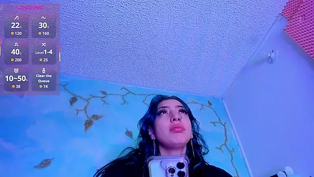 SaturnooStonee online show from 16, 4, 2026