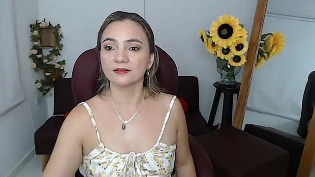 Snapshot of ana_milf chatting on 7, 7, 2026 ana milf online show from 7, 7, 2026