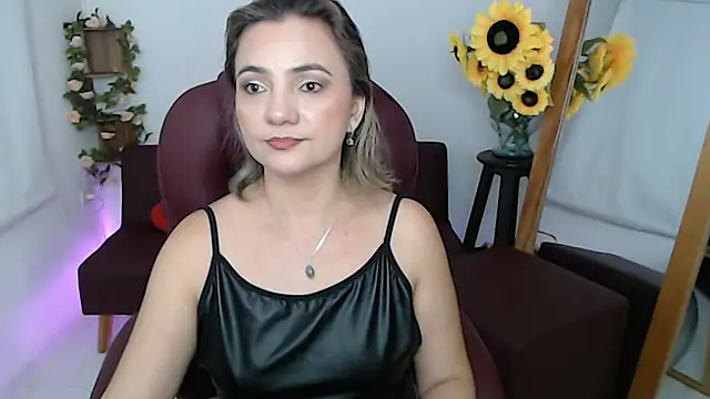 Snapshot of ana_milf chatting on 9, 7, 2026 ana milf online show from 9, 7, 2026