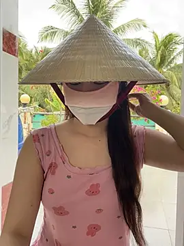 BabyThree  online show from 17, 3, 2025