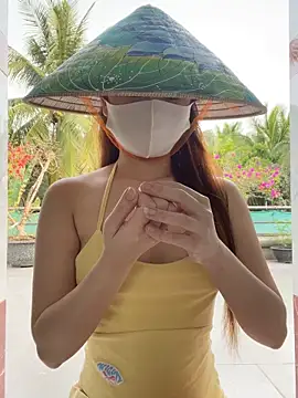 BabyThree  online show from 24, 2, 2026