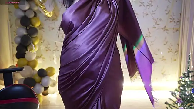 Snapshot of only_aleesha chatting on 27, 12, 2024 only aleesha online show from 27, 12, 2024