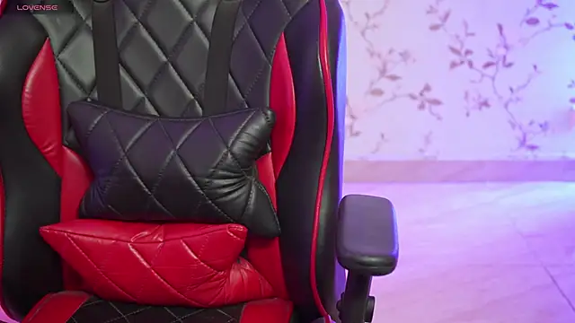 Snapshot of only_aleesha chatting on 20, 2, 2025 only aleesha online show from 20, 2, 2025