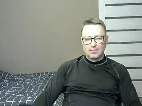 Snapshot of HarrySnake chatting on 7, 2, 2025 HarrySnake online show from 7, 2, 2025