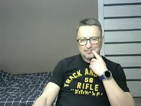 Snapshot of HarrySnake chatting on 7, 2, 2025 HarrySnake online show from 7, 2, 2025
