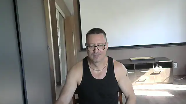 Snapshot of HarrySnake chatting on 10, 9, 2025 HarrySnake online show from 10, 9, 2025