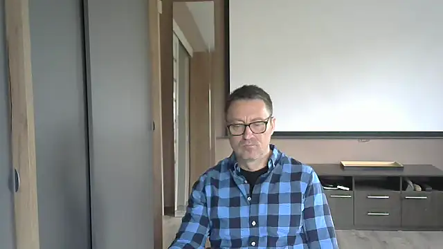 Snapshot of HarrySnake chatting on 10, 10, 2025 HarrySnake online show from 10, 10, 2025