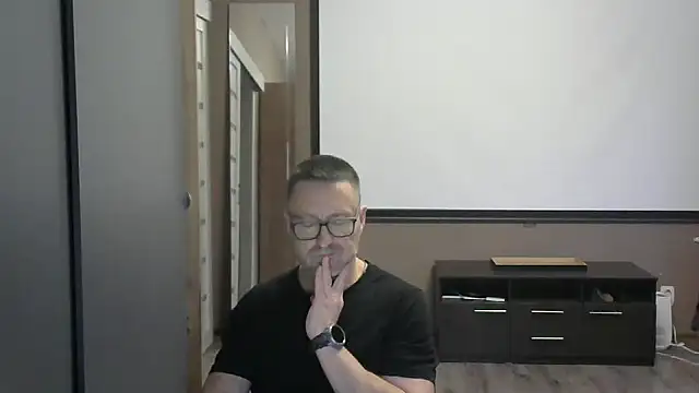 Snapshot of HarrySnake chatting on 16, 10, 2025 HarrySnake online show from 16, 10, 2025