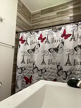 ladycreamypr2 online show from 23, 3, 2026