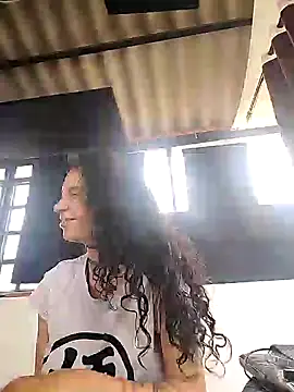 Snapshot of rebekka_simpson chatting on 8, 1, 2025 rebekka simpson online show from 8, 1, 2025